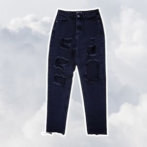 PrettyLittleThing Black US 4 Ripped Slim Mom Jeans